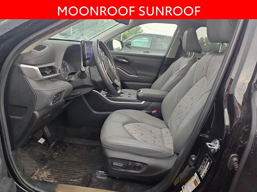 Used 2023 Toyota Highlander Bronze Edition AWD/4WD image 6