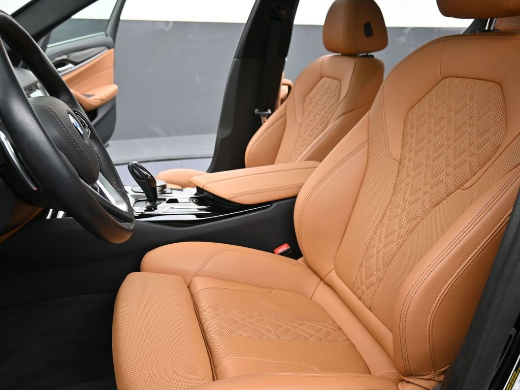 Used 2022 BMW 530i xDrive w/ Convenience Package image 10