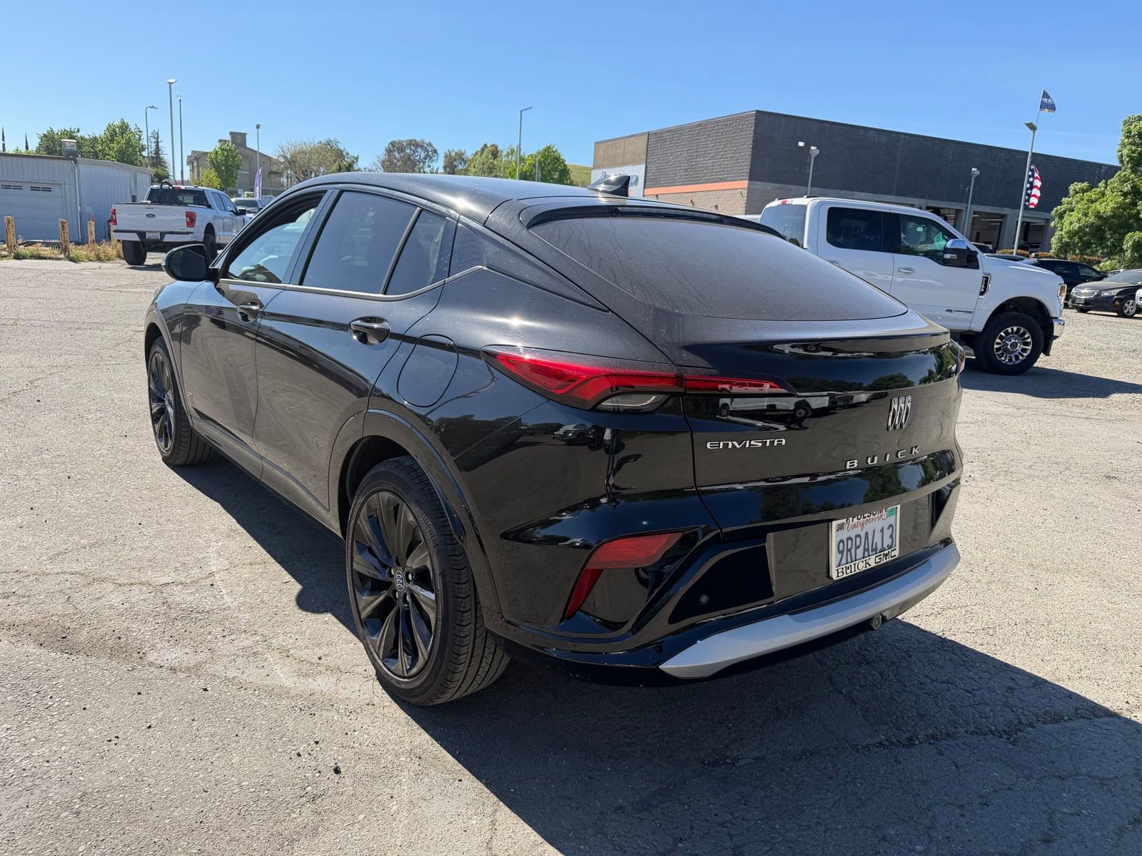 Used 2025 Buick Envista Sport Touring w/ Experience Buick Package image 3