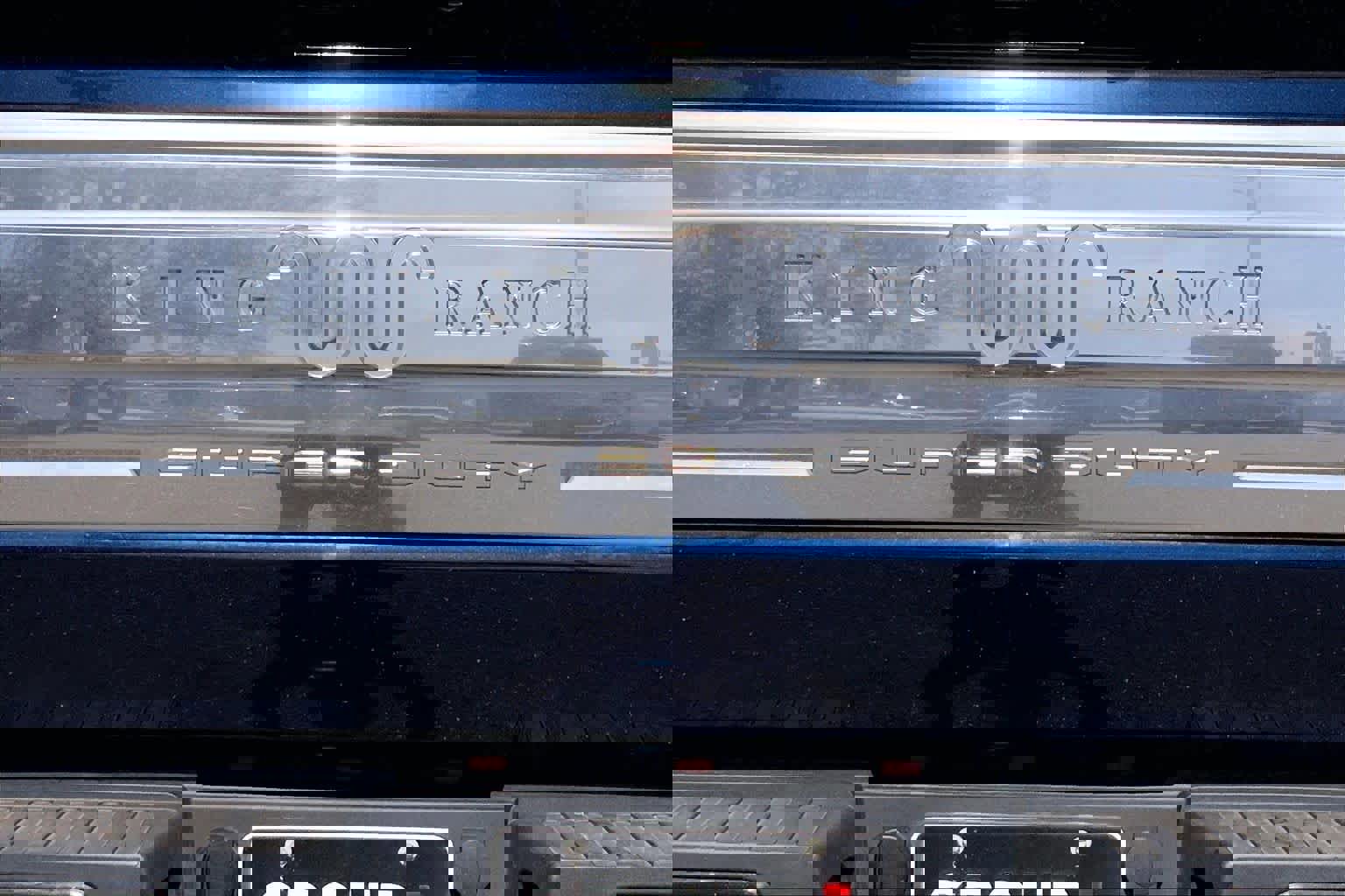 Certified 2025 Ford F450 King Ranch w/ FX4 Off-Road Package AWD/4WD image 31