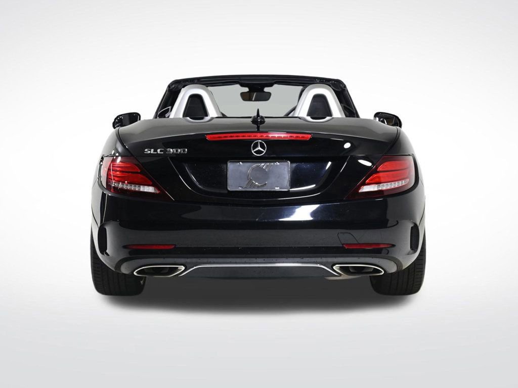 Used 2020 Mercedes-Benz SLC 300 image 4