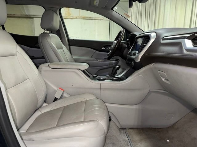 Used 2019 GMC Acadia SLT w/ LPO, Cargo Package AWD/4WD image 23