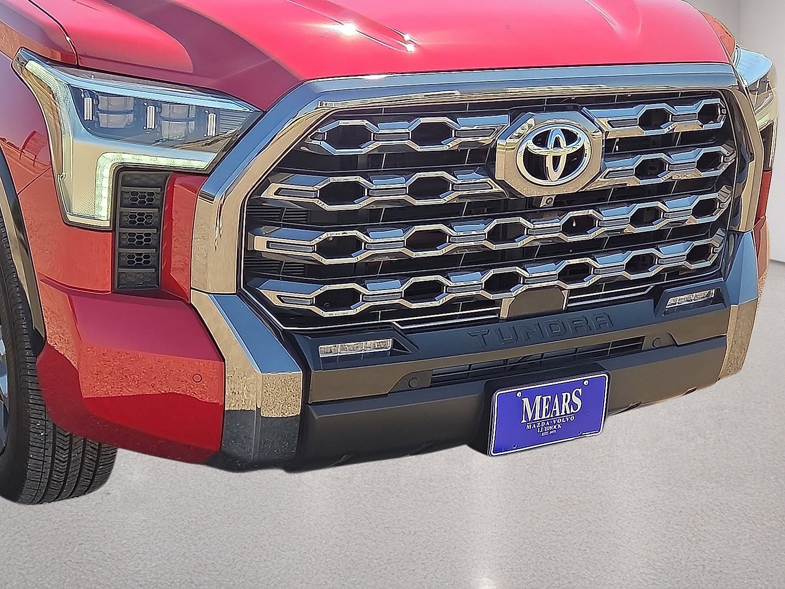 Used 2026 Toyota Tundra Platinum AWD/4WD image 9