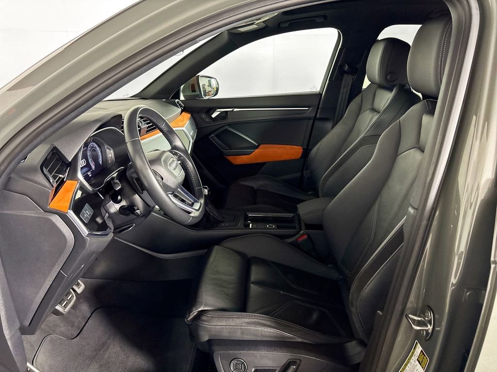 Used 2019 Audi Q3 2.0T Premium Plus w/ Premium Plus Package image 11