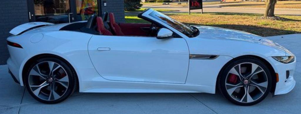 Used 2024 Jaguar F-TYPE R-Dynamic image 4