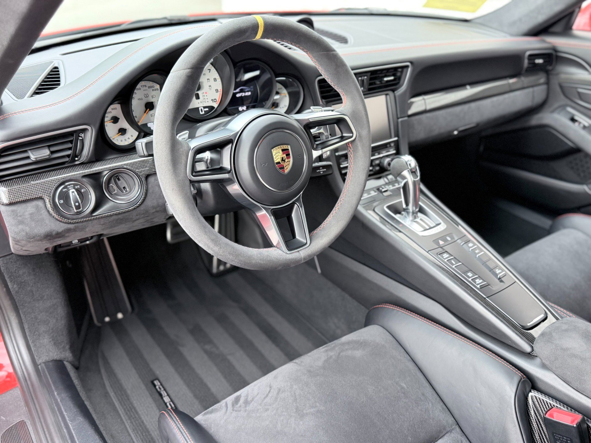 Used 2016 Porsche 911 GT3 RS RWD image 11