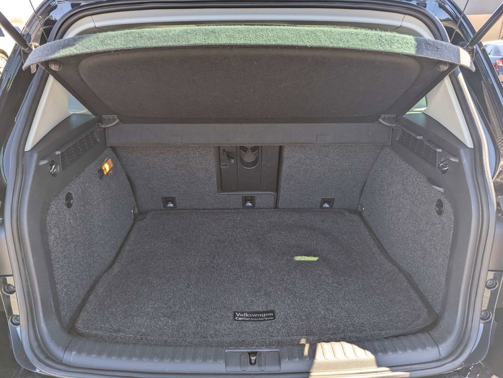 Used 2017 Volkswagen Tiguan SEL image 7