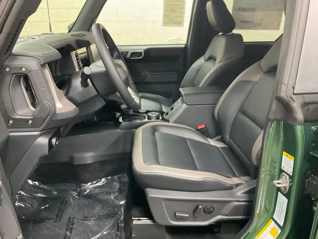 New 2025 Ford Bronco Outer Banks w/ Sasquatch Package image 7