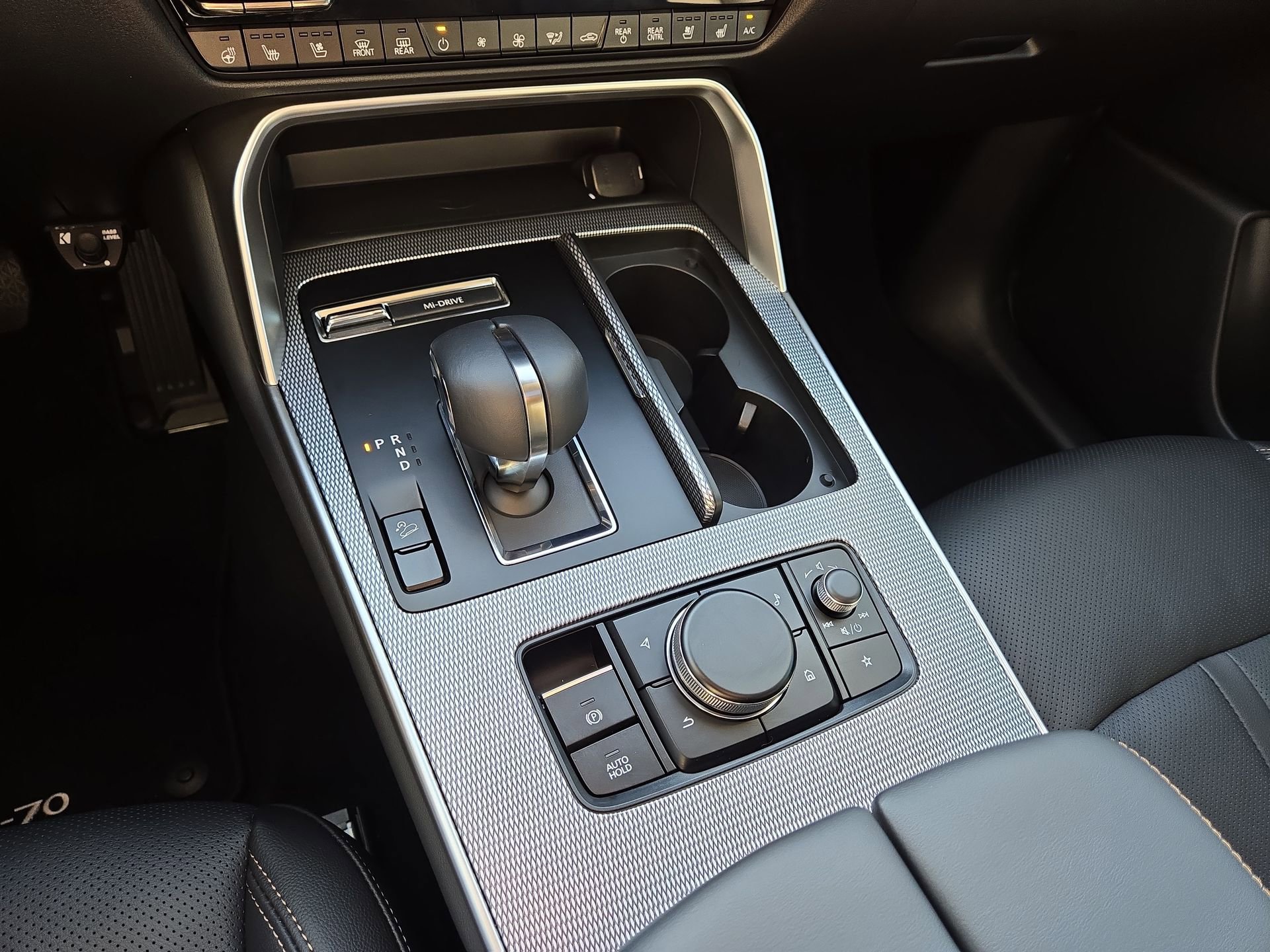 Used 2026 MAZDA CX-70 3.3 Turbo w/ Preferred Package AWD/4WD image 22