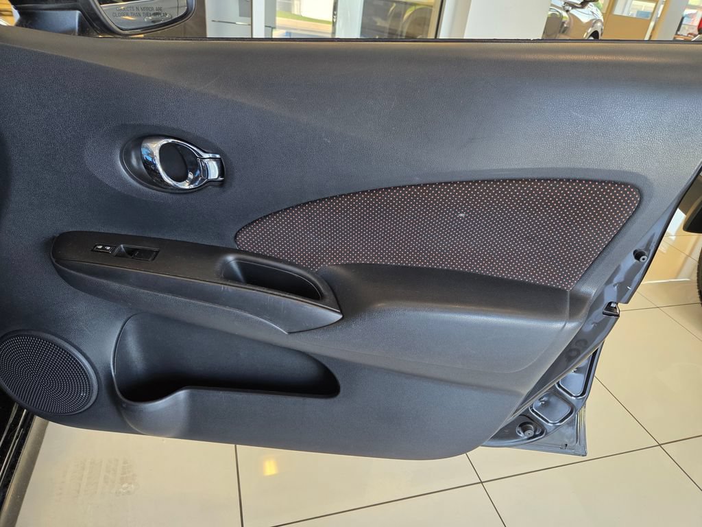 Used 2015 Nissan Versa Note SR FWD image 23