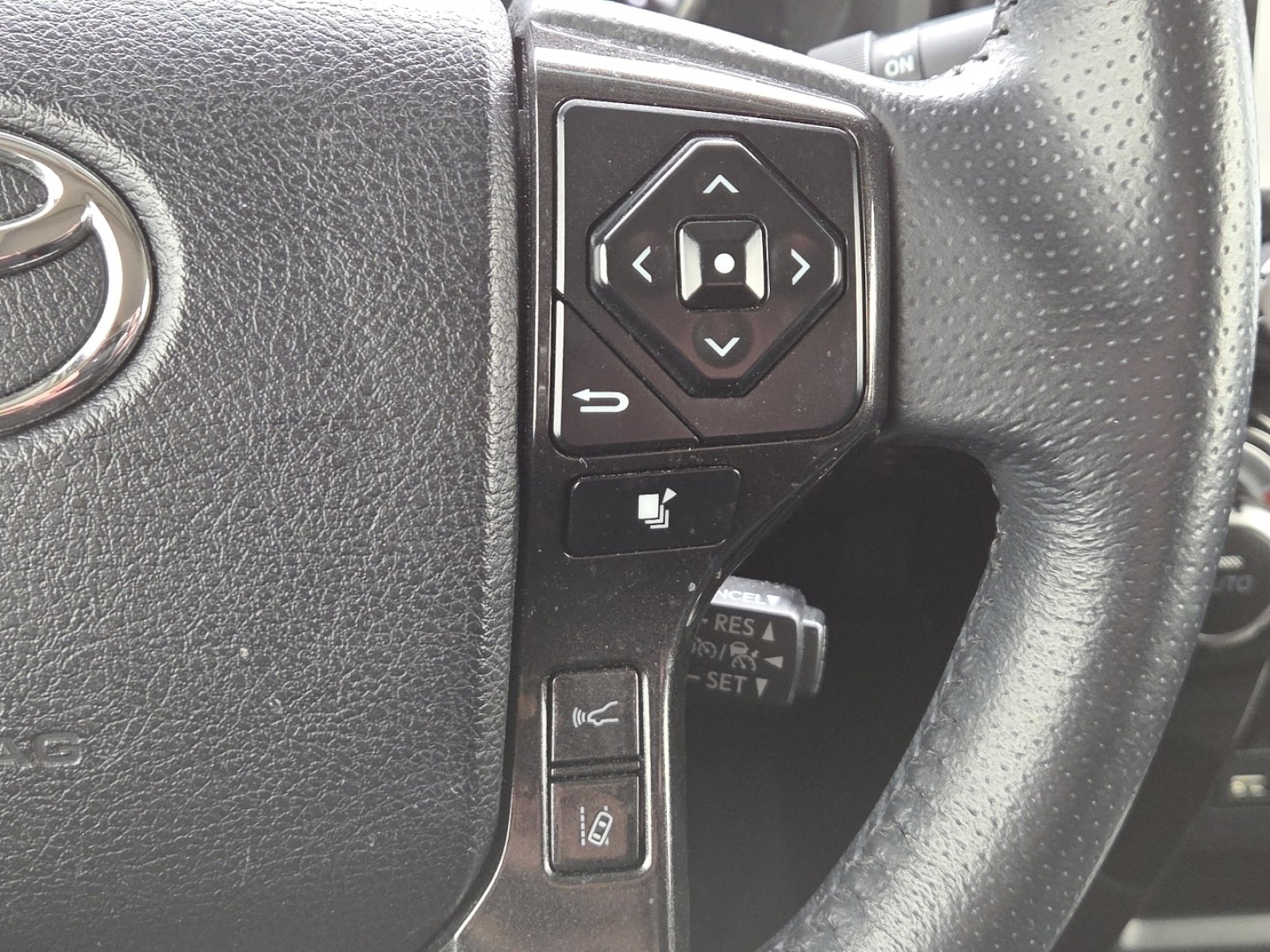 Used 2021 Toyota 4Runner Nightshade AWD/4WD image 11