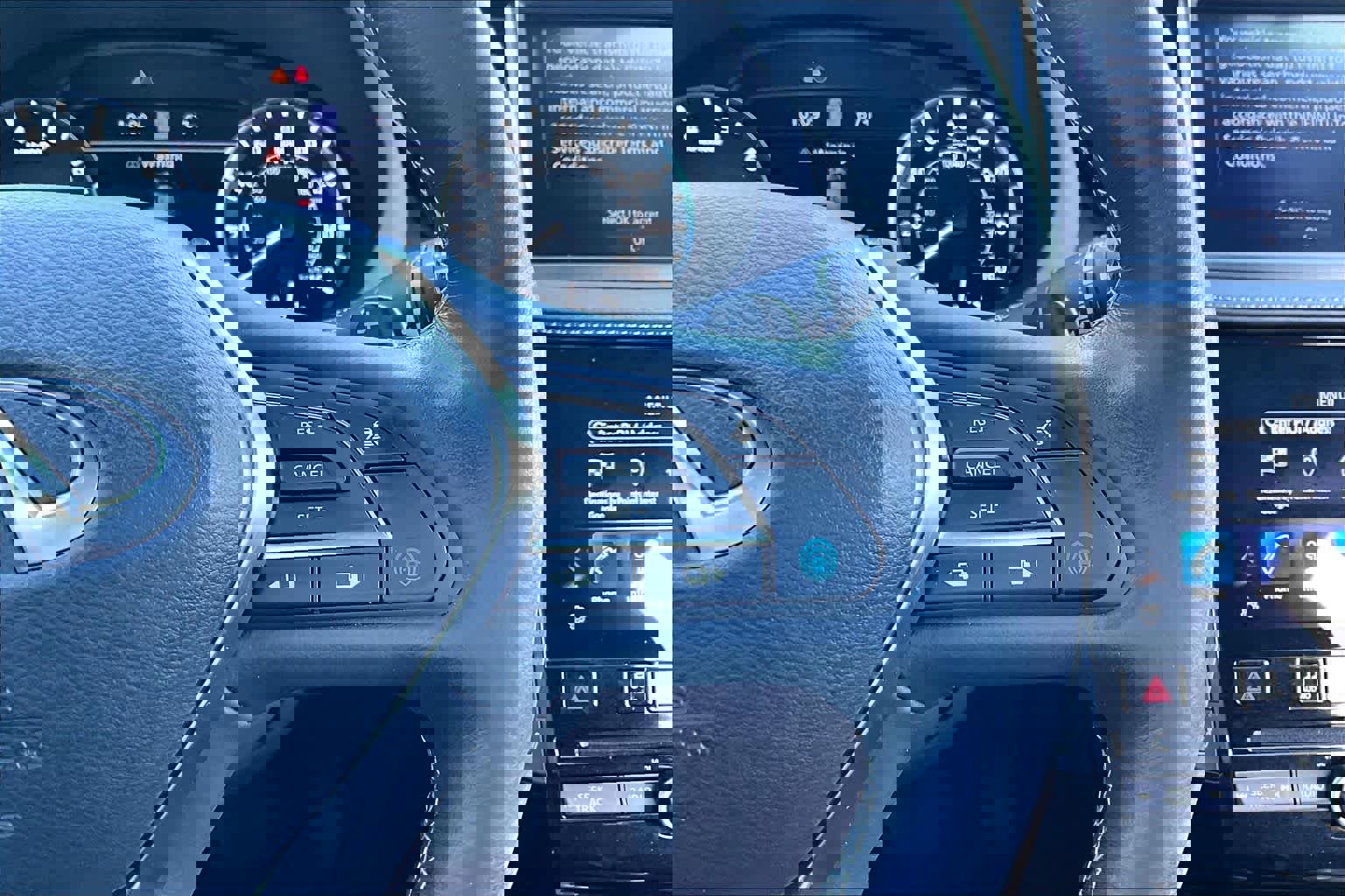 Used 2024 INFINITI QX50 Sport image 24