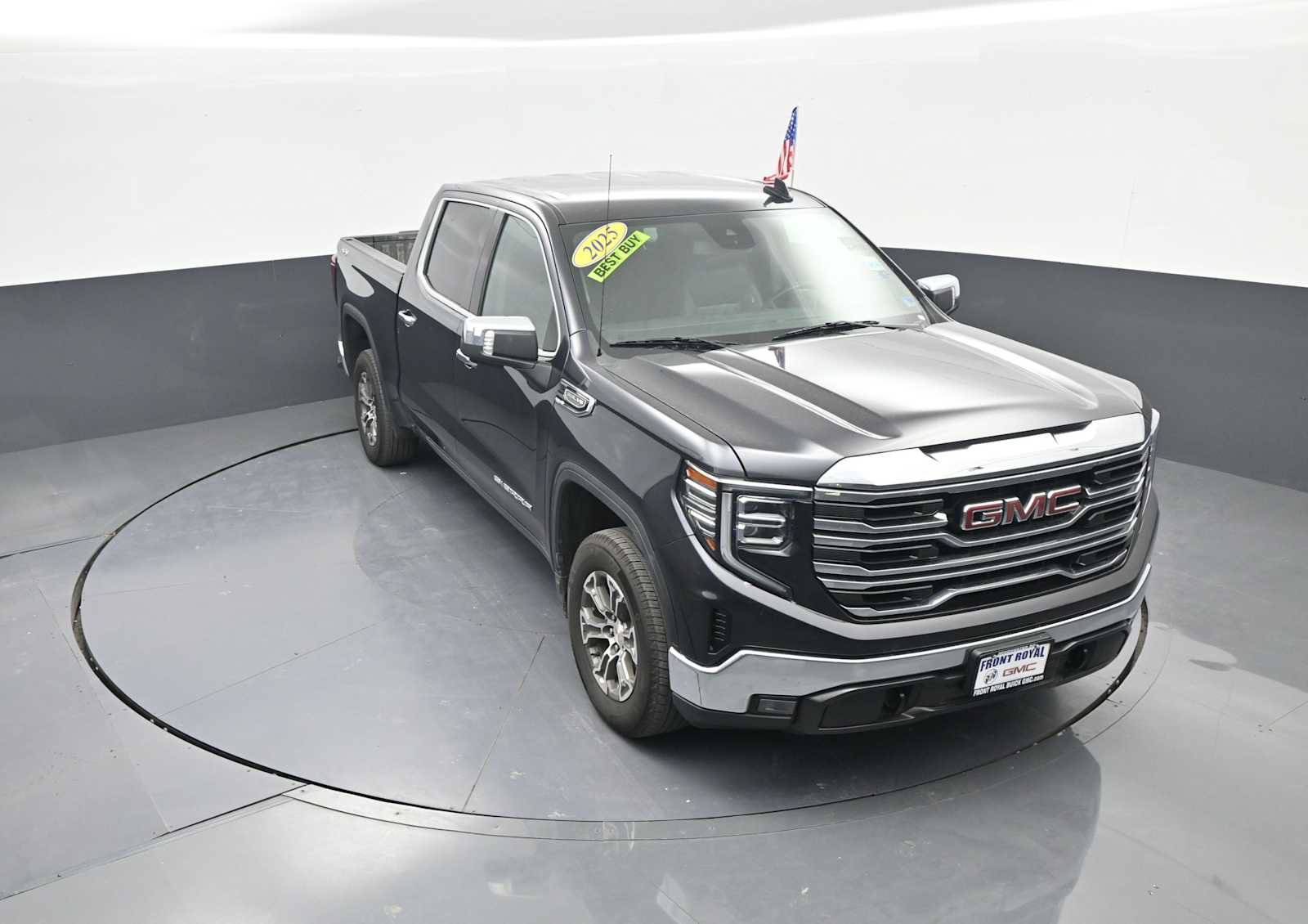 Used 2025 GMC Sierra 1500 SLT AWD/4WD image 12