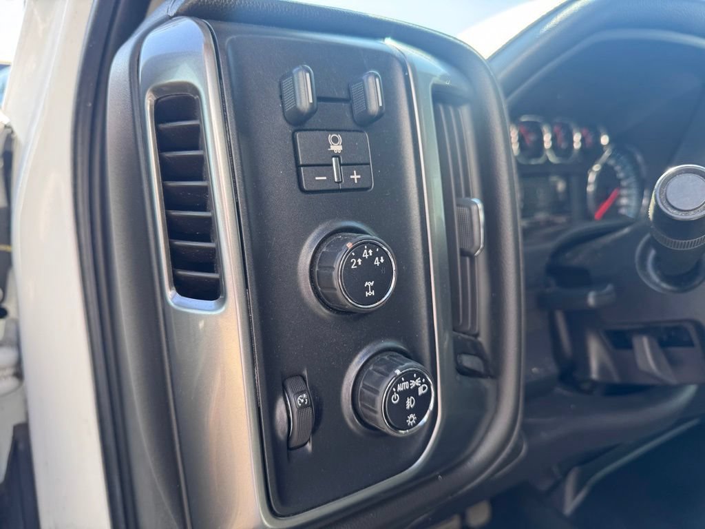 Used 2015 Chevrolet Silverado 2500 LTZ w/ Snow Plow Prep Package AWD/4WD image 12