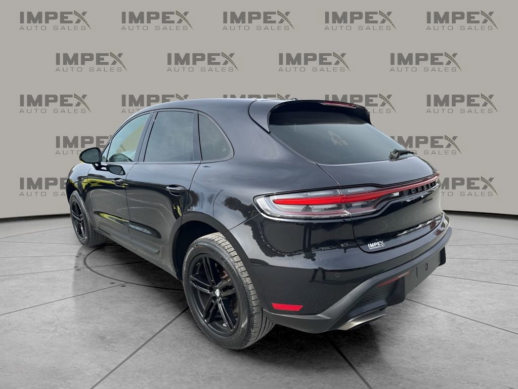 Used 2022 Porsche Macan image 3