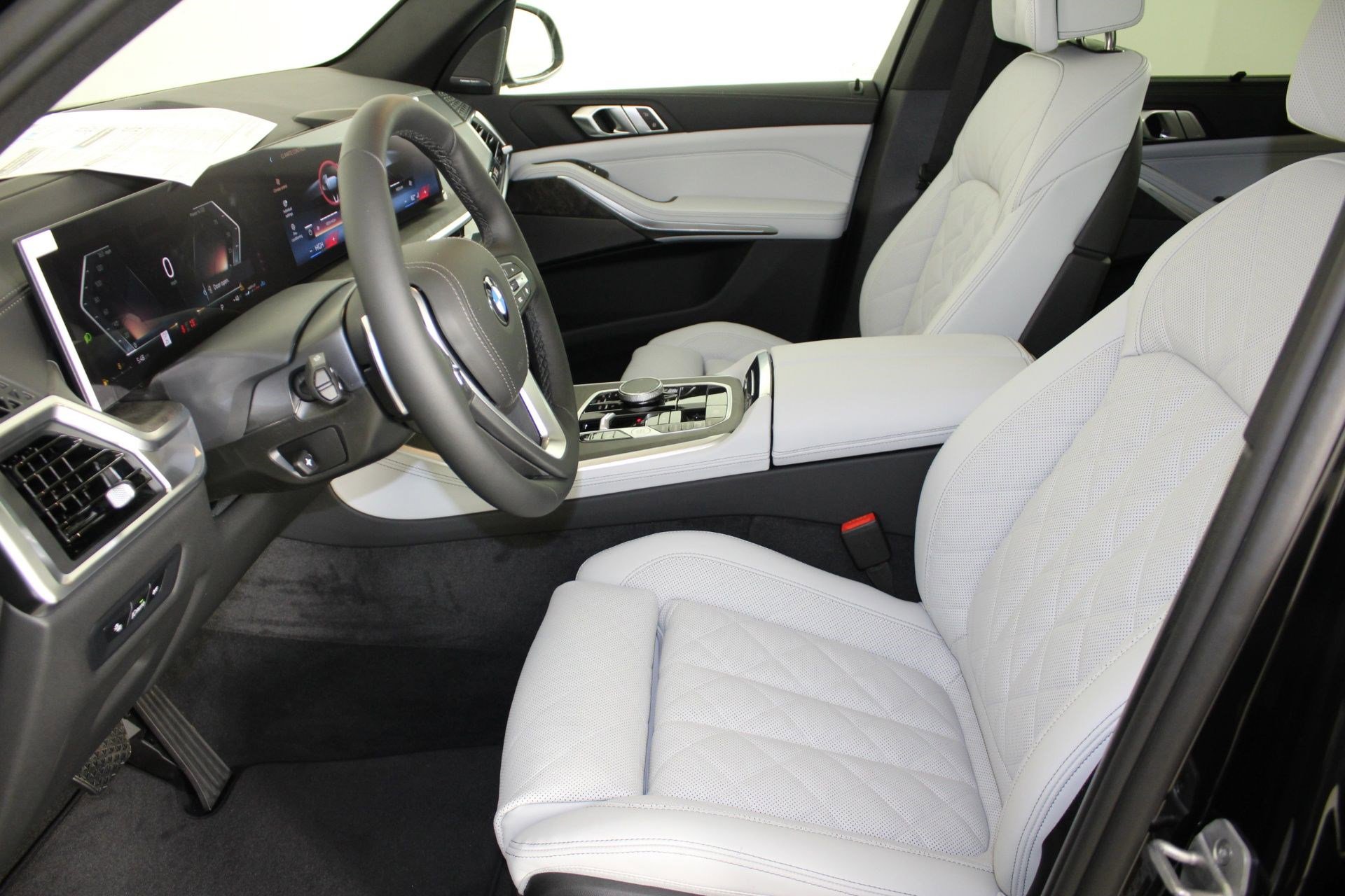 New 2026 BMW X5 xDrive40i AWD/4WD image 5