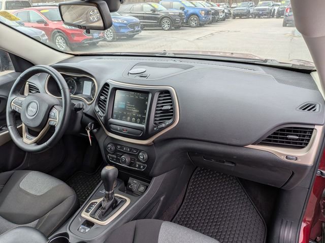 Used 2018 Jeep Cherokee Latitude image 18
