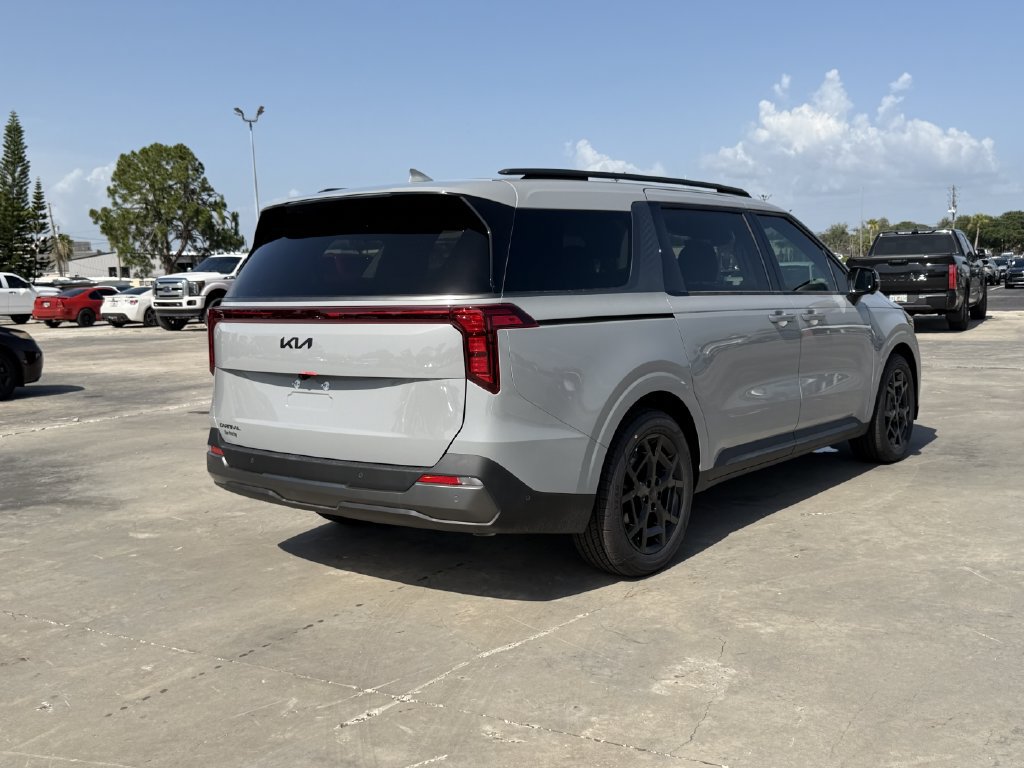 New 2026 Kia Carnival SX w/ SX Dark Edition Package FWD image 4