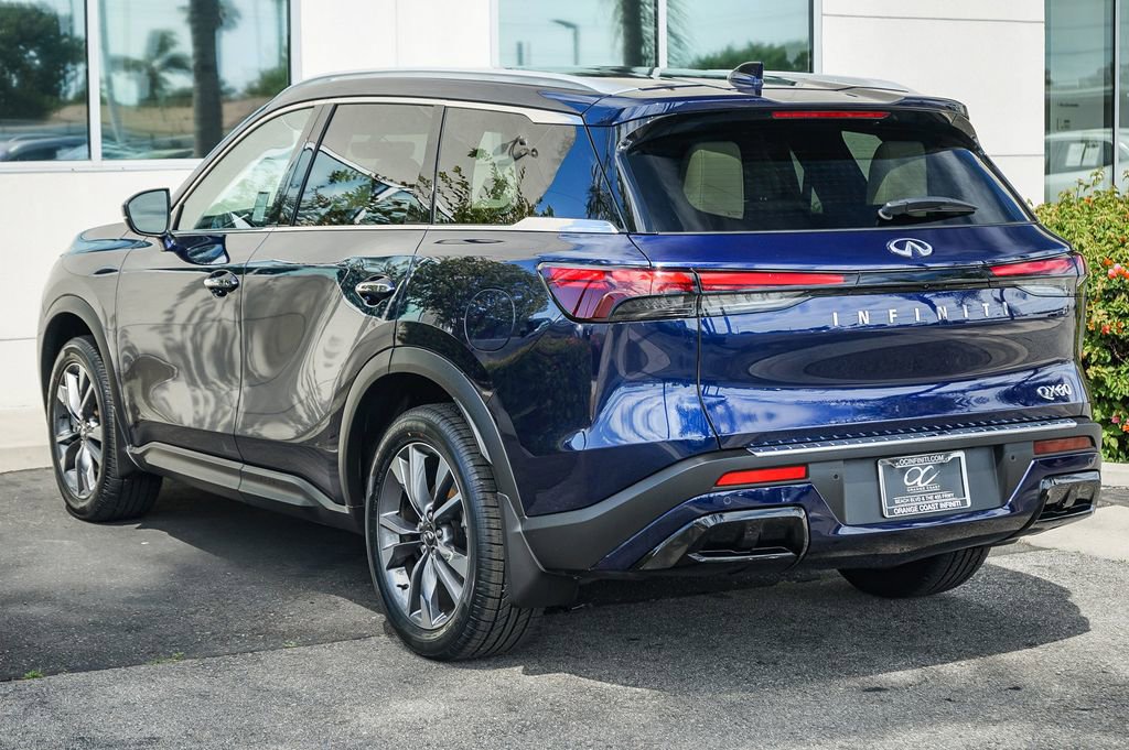 Certified 2023 INFINITI QX60 Luxe w/ Cargo Package image 4