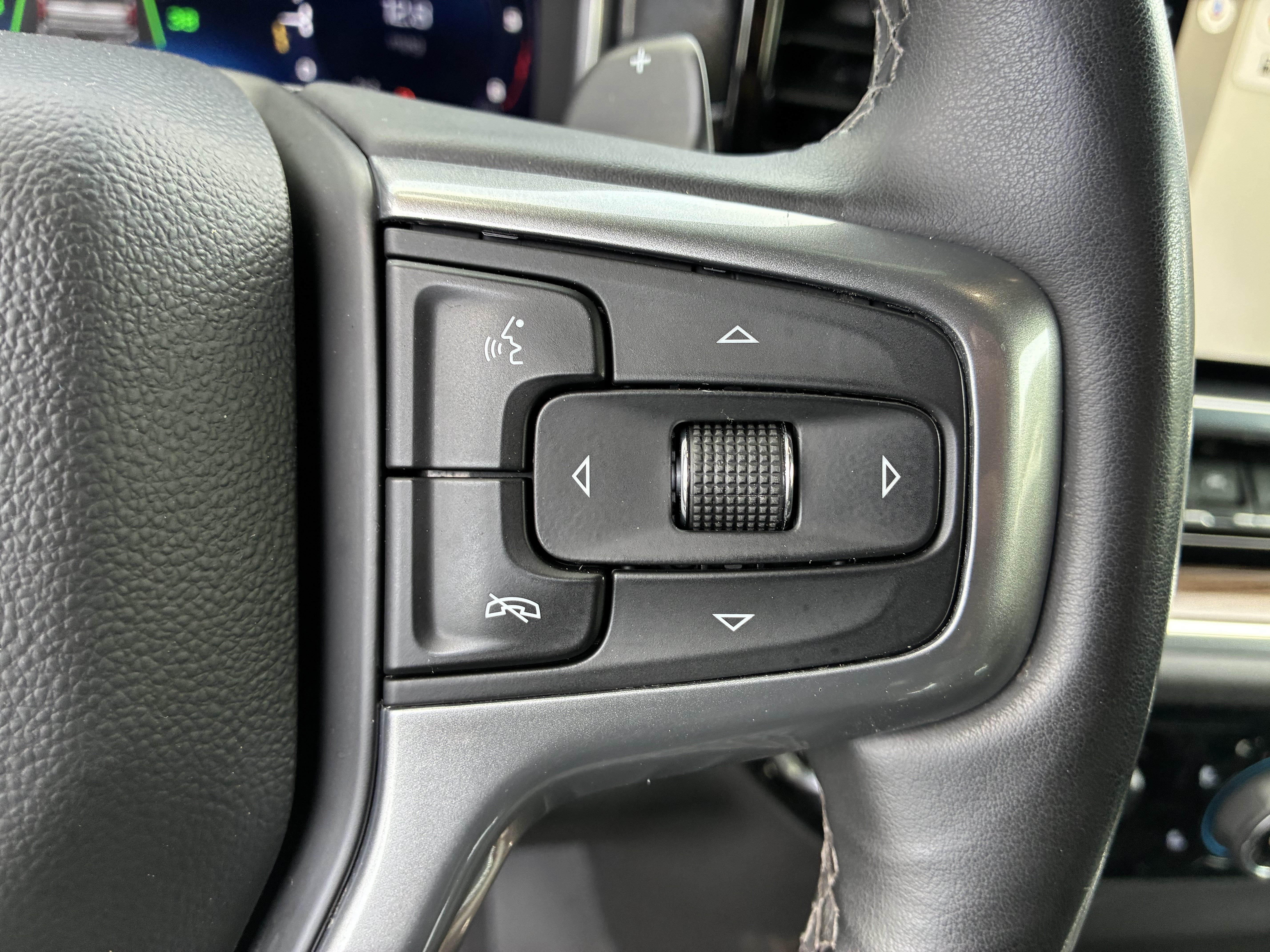 Used 2024 Chevrolet Silverado 1500 RST w/ Convenience Package II AWD/4WD image 29