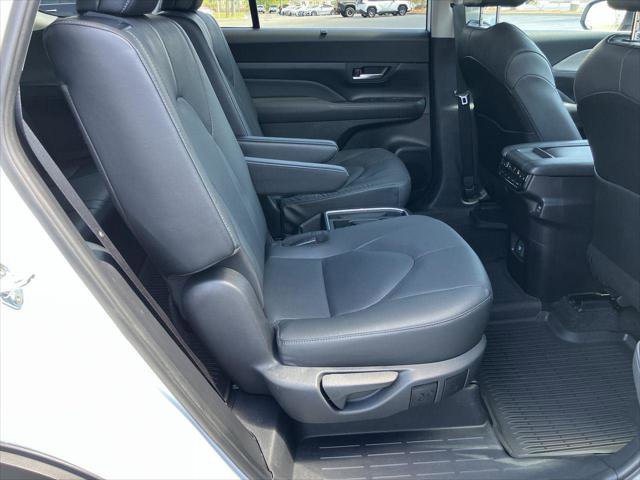 Certified 2024 Toyota Grand Highlander AWD image 36
