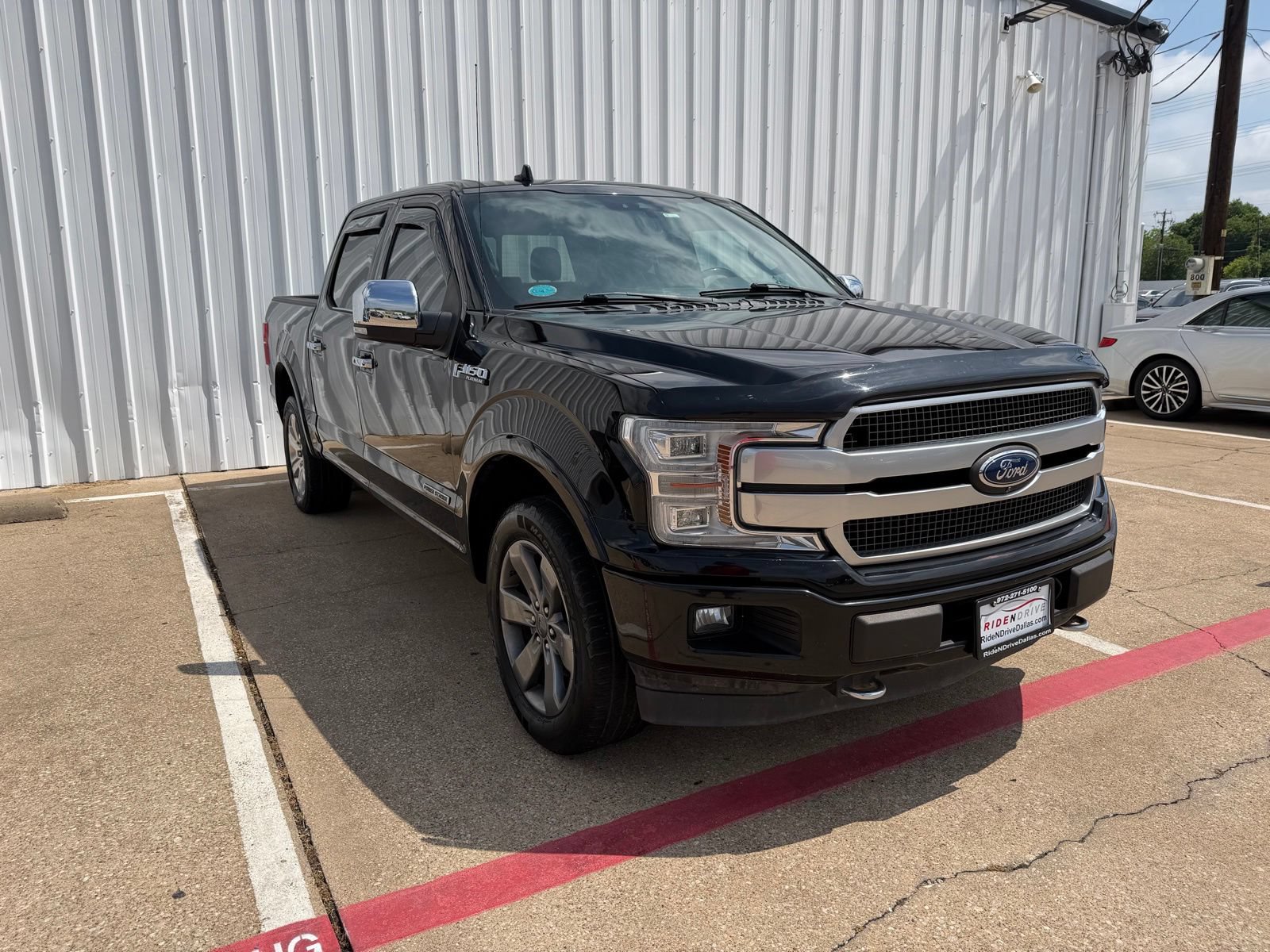 Used 2019 Ford F150 Platinum w/ Equipment Group 701A Luxury AWD/4WD image 7