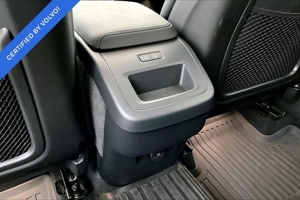 Certified 2026 Volvo XC60 B5 Plus AWD/4WD image 31