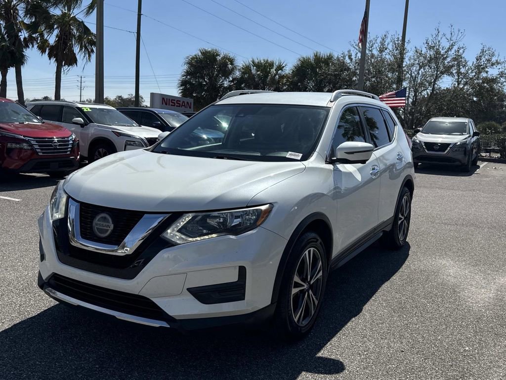 Used 2019 Nissan Rogue SV w/ Premium Package image 8