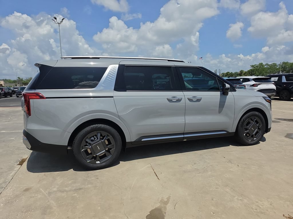 New 2026 Kia Carnival SX FWD image 9
