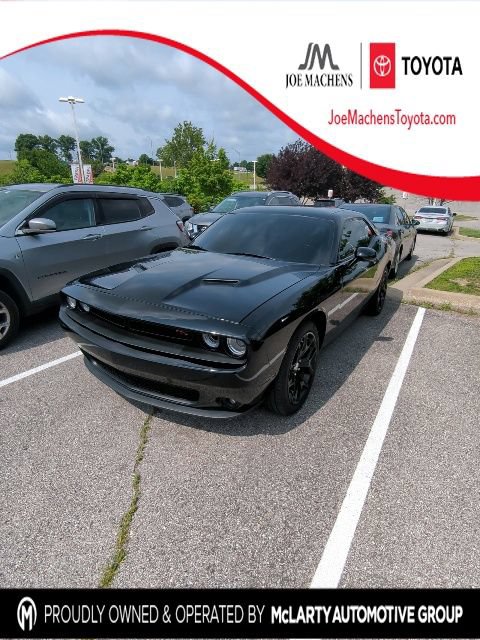 Used 2015 Dodge Challenger R/T Plus RWD image 1