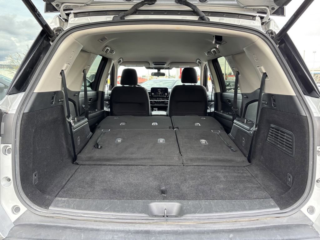 Used 2025 Nissan Pathfinder SV AWD/4WD image 30