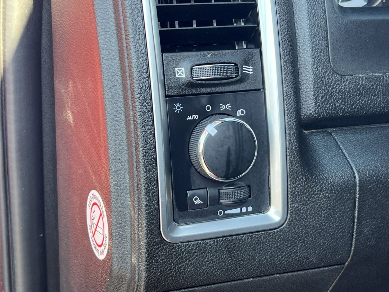 Used 2023 RAM 1500 Classic SLT w/ Trailer & Traction Group image 30