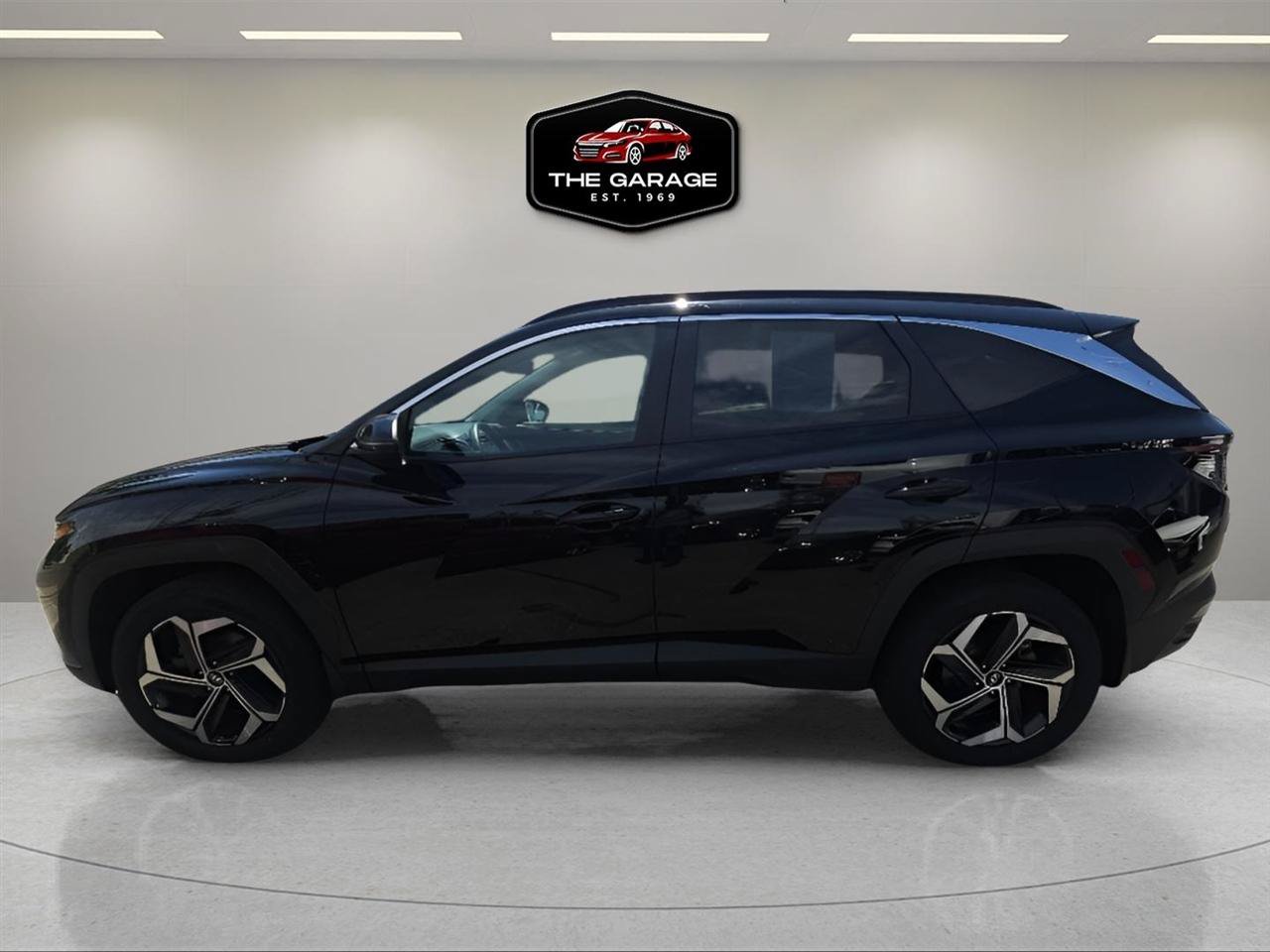 Used 2023 Hyundai Tucson SEL w/ Convenience Package AWD/4WD image 3