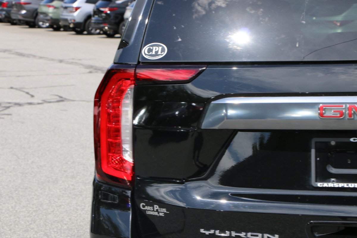 Used 2024 GMC Yukon AT4 w/ Technology Package AWD/4WD image 6