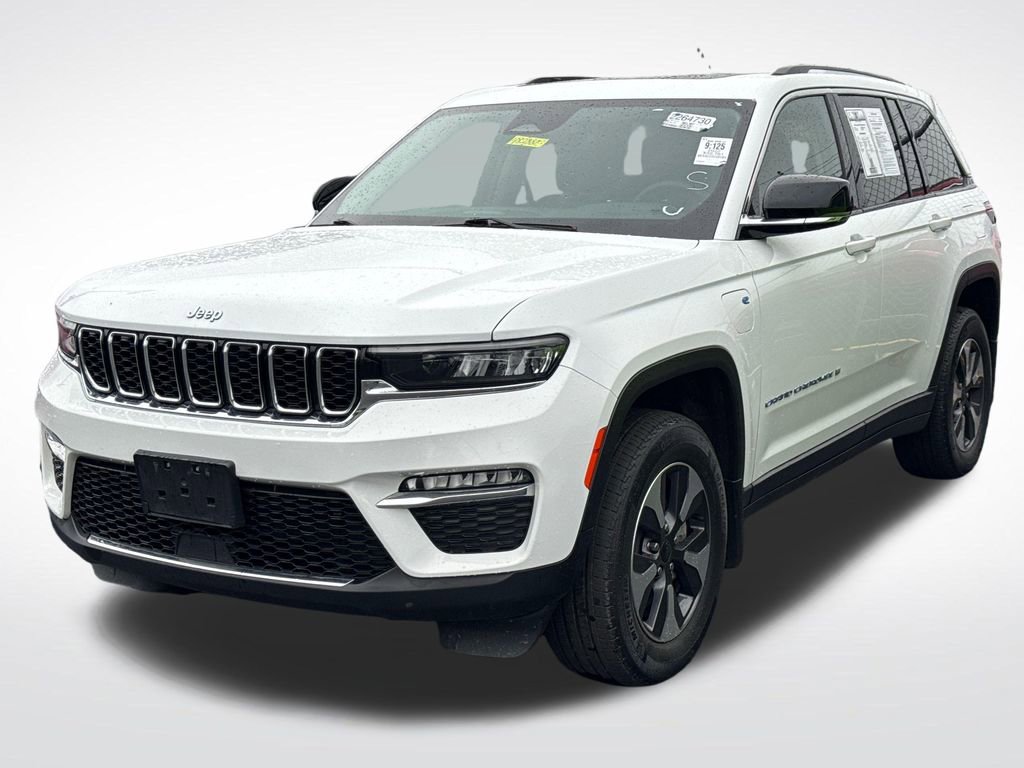Used 2022 Jeep Grand Cherokee Limited 4xe w/ MOPAR Finishing Package AWD/4WD image 6