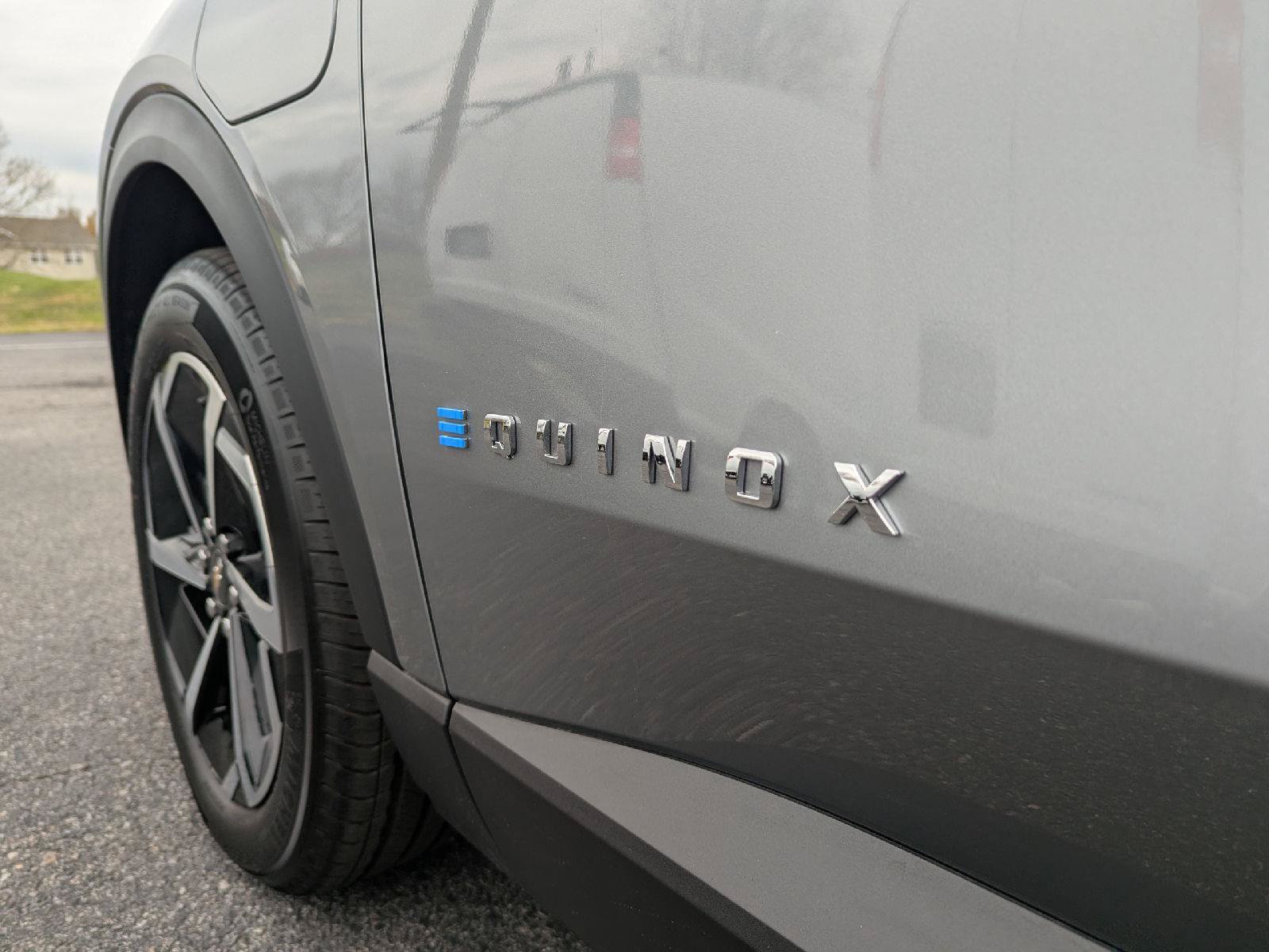 New 2026 Chevrolet Equinox EV LT FWD image 38