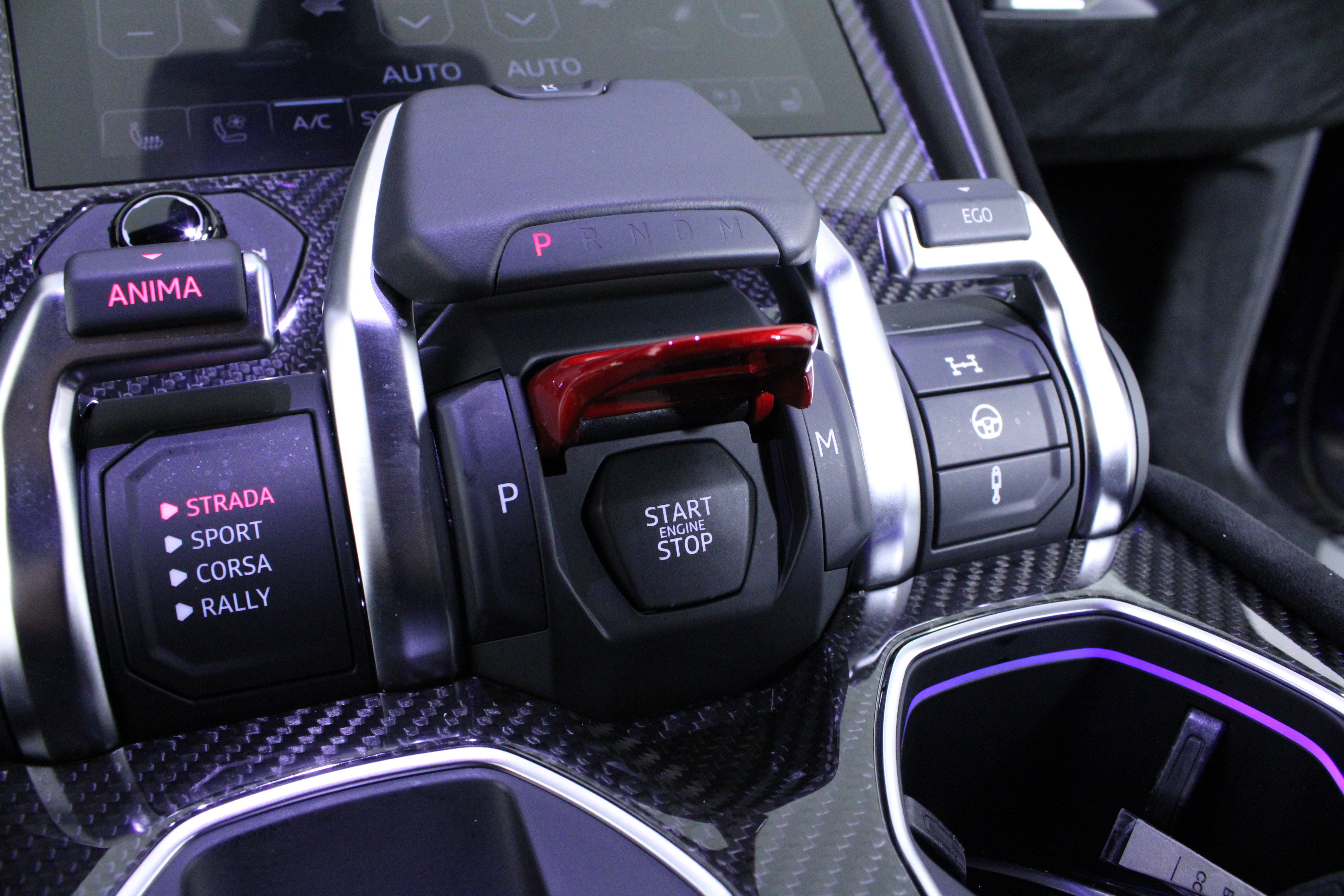 Used 2024 Lamborghini Urus Performante image 45