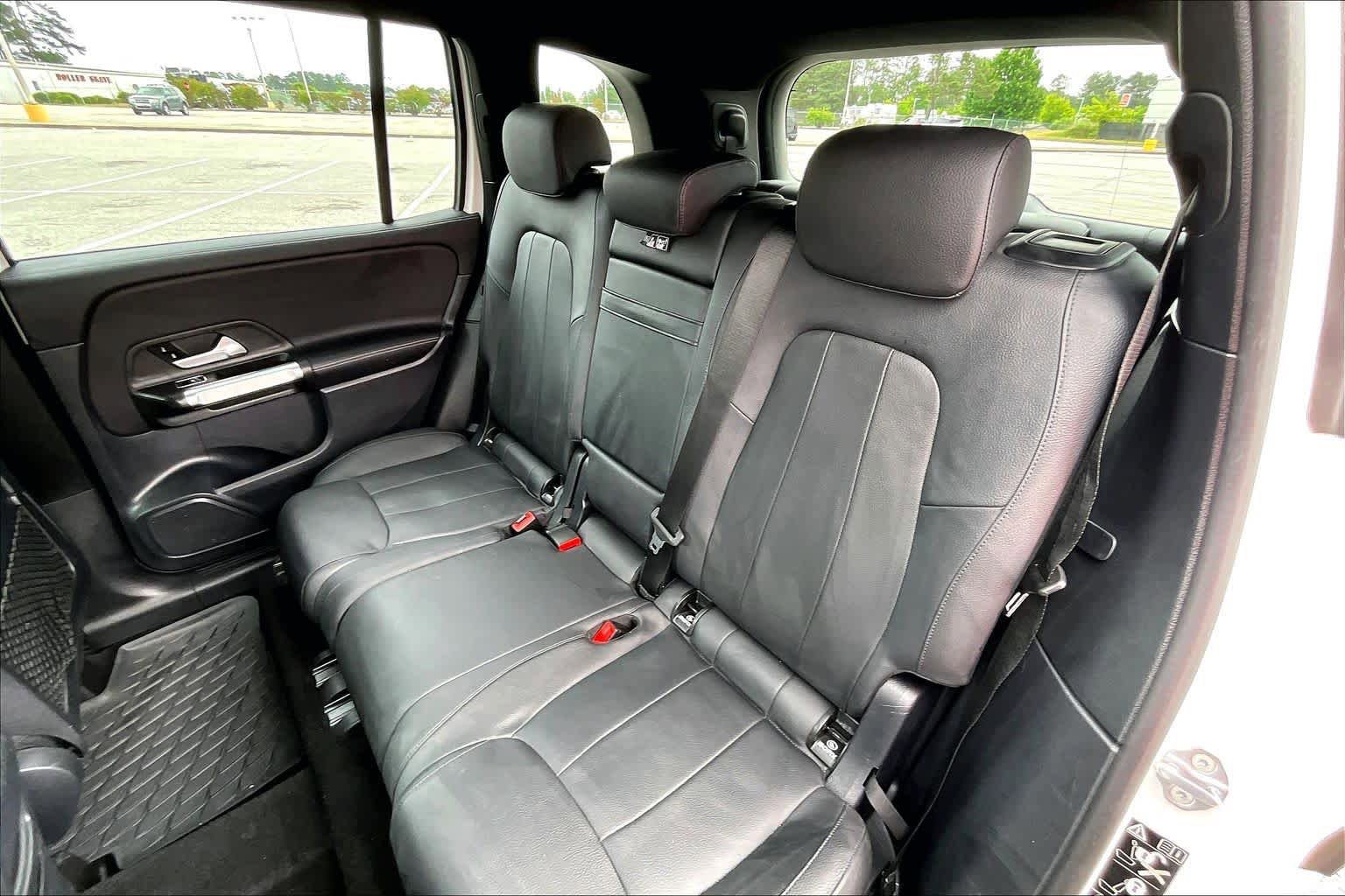 Used 2022 Mercedes-Benz GLB 250 image 21