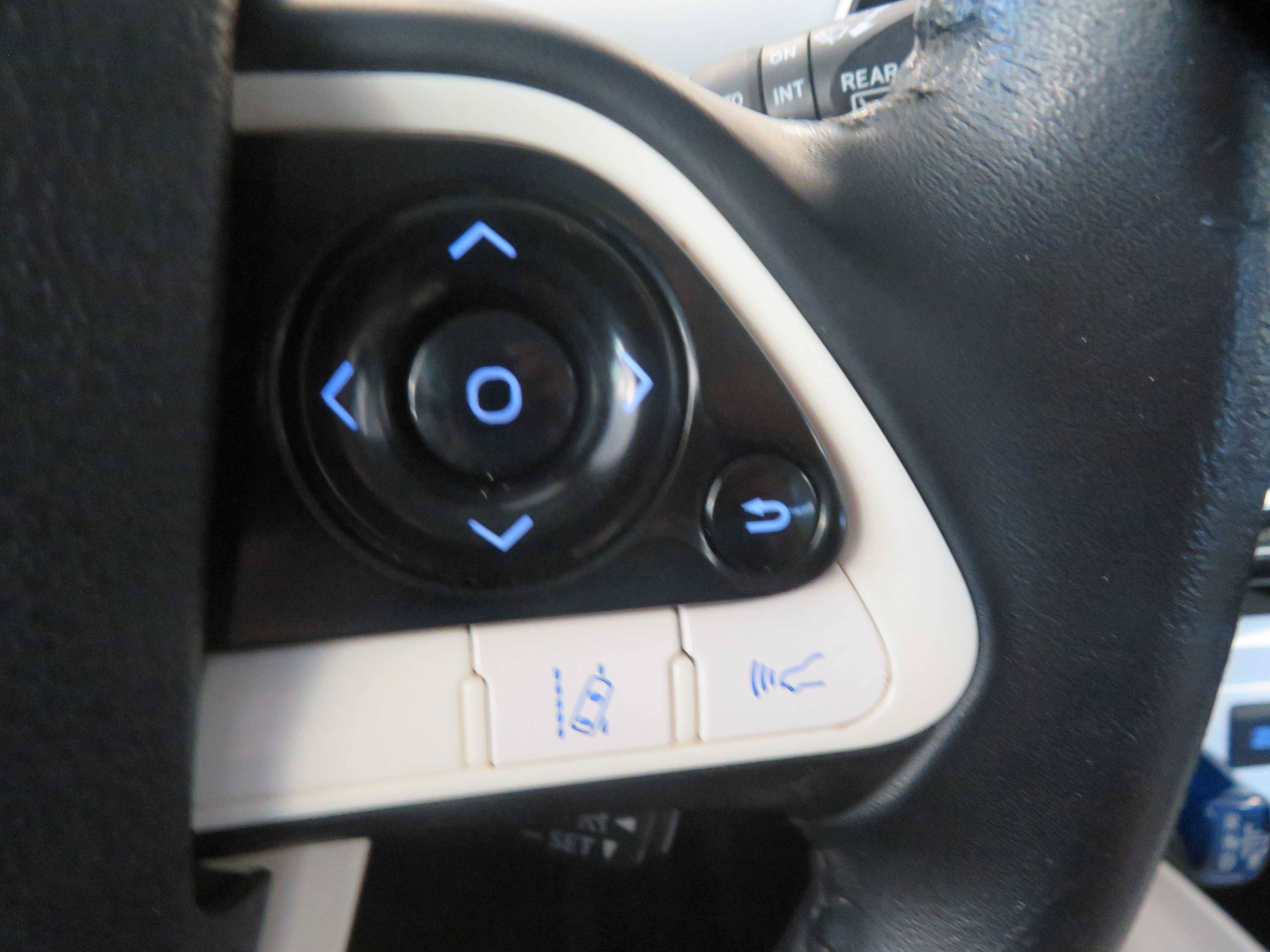Used 2017 Toyota Prius Four Touring w/ Appearance Package FWD image 30
