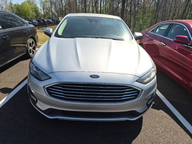 Used 2019 Ford Fusion SE w/ Equipment Group 151A image 2