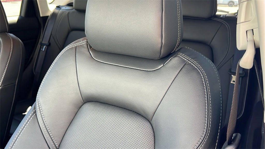 New 2025 MAZDA CX-5 AWD 2.5 S w/ Premium Plus Pkg image 19