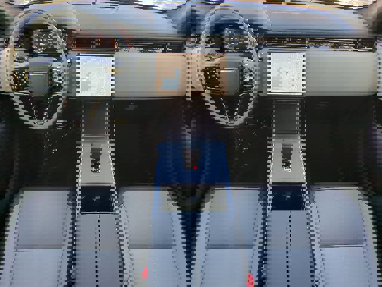 New 2026 Land Rover Range Rover Velar Dynamic SE image 16