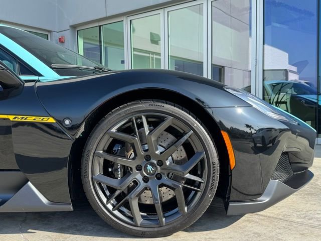 New 2025 Maserati MC20 Coupe RWD image 9