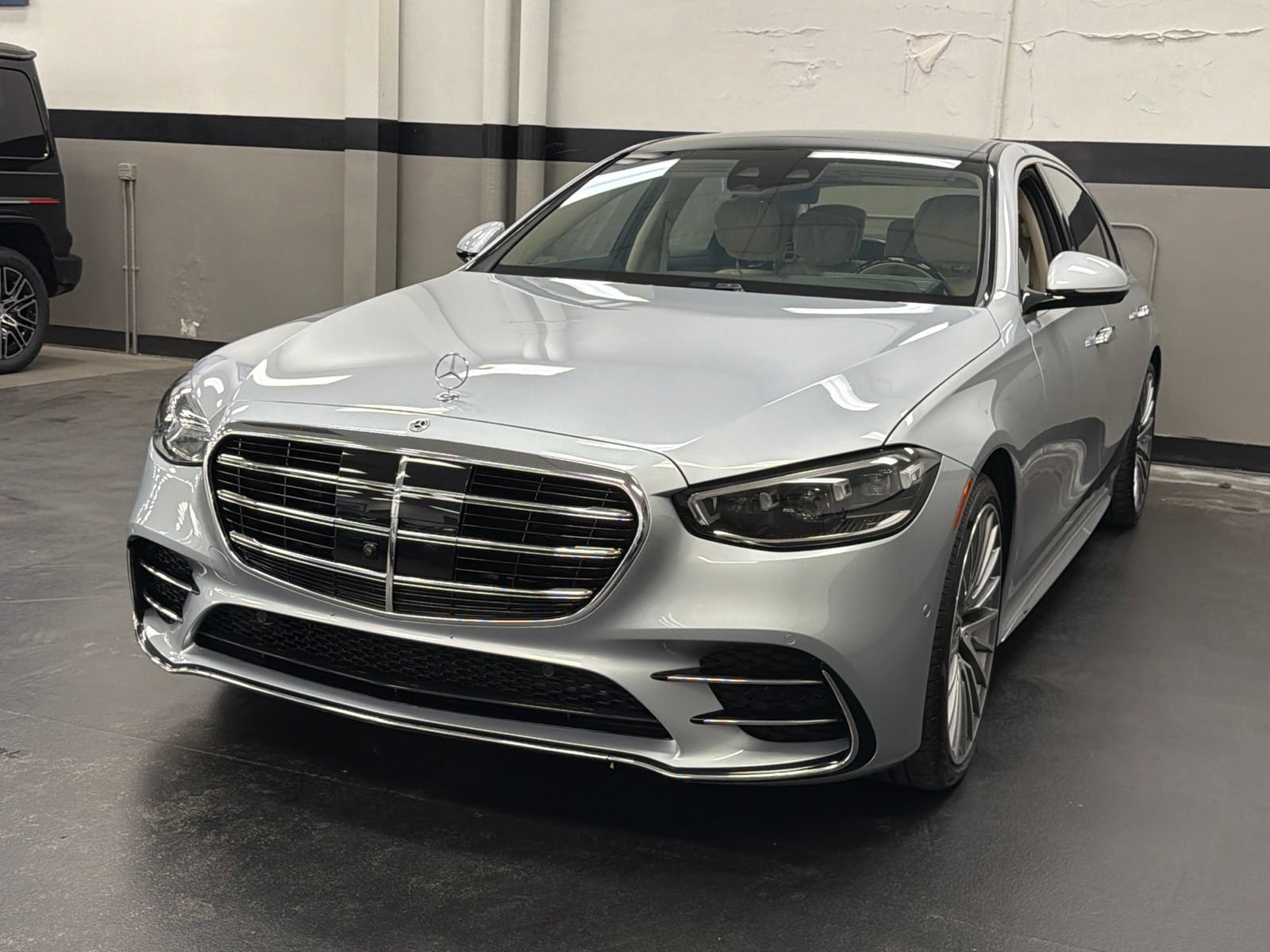 Used 2023 Mercedes-Benz S 580 4MATIC Sedan image 6