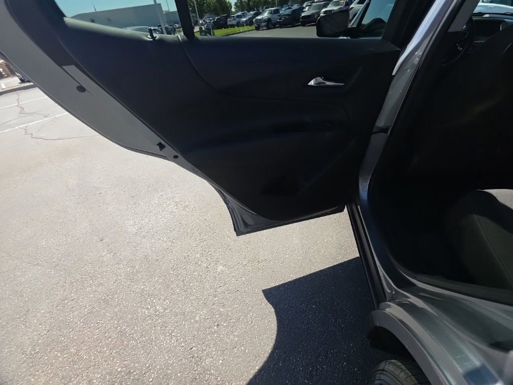 Used 2023 Chevrolet Equinox LT AWD/4WD image 24