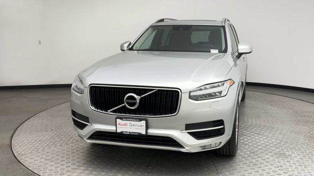 Used 2018 Volvo XC90 T6 Momentum w/ Momentum Plus Package AWD/4WD image 7