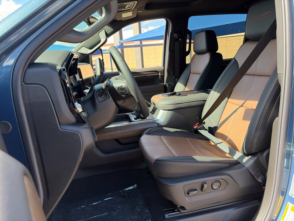 New 2026 Chevrolet Silverado 2500 High Country w/ High Country Premium Package AWD/4WD image 16