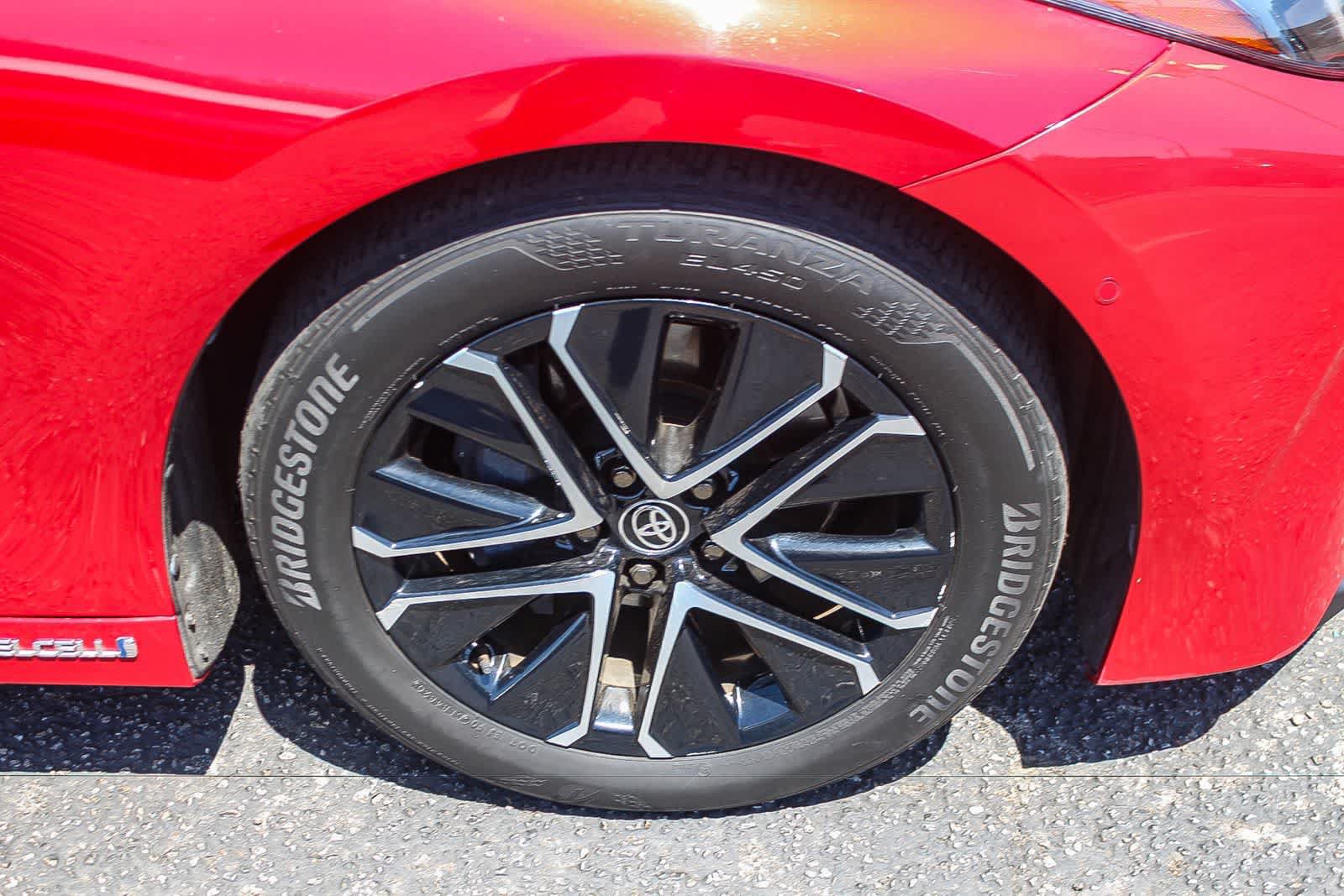 Used 2021 Toyota Mirai RWD image 13