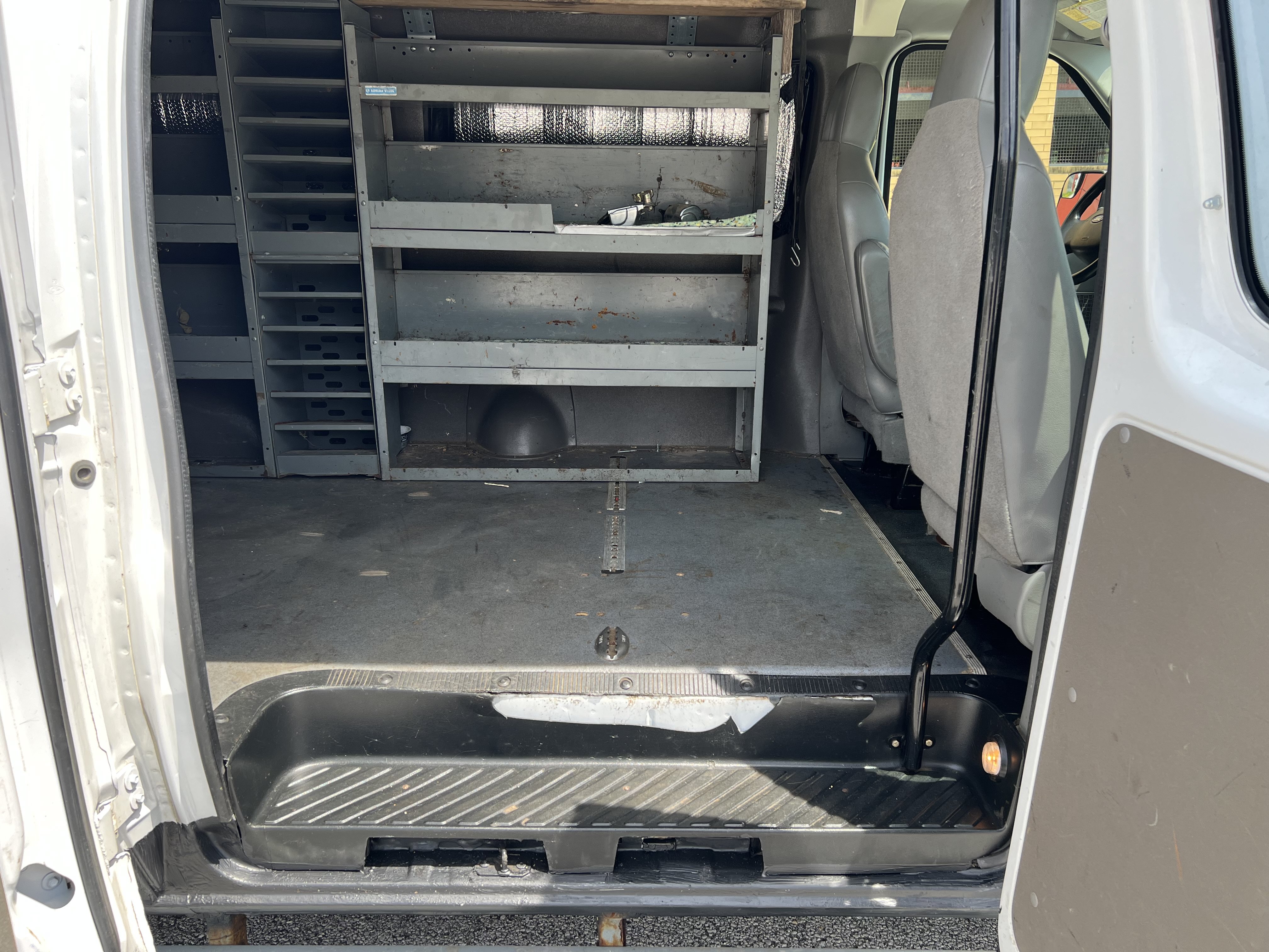 Used 2013 Ford E-250 and Econoline 250 Extended w/ PWR Group RWD image 26