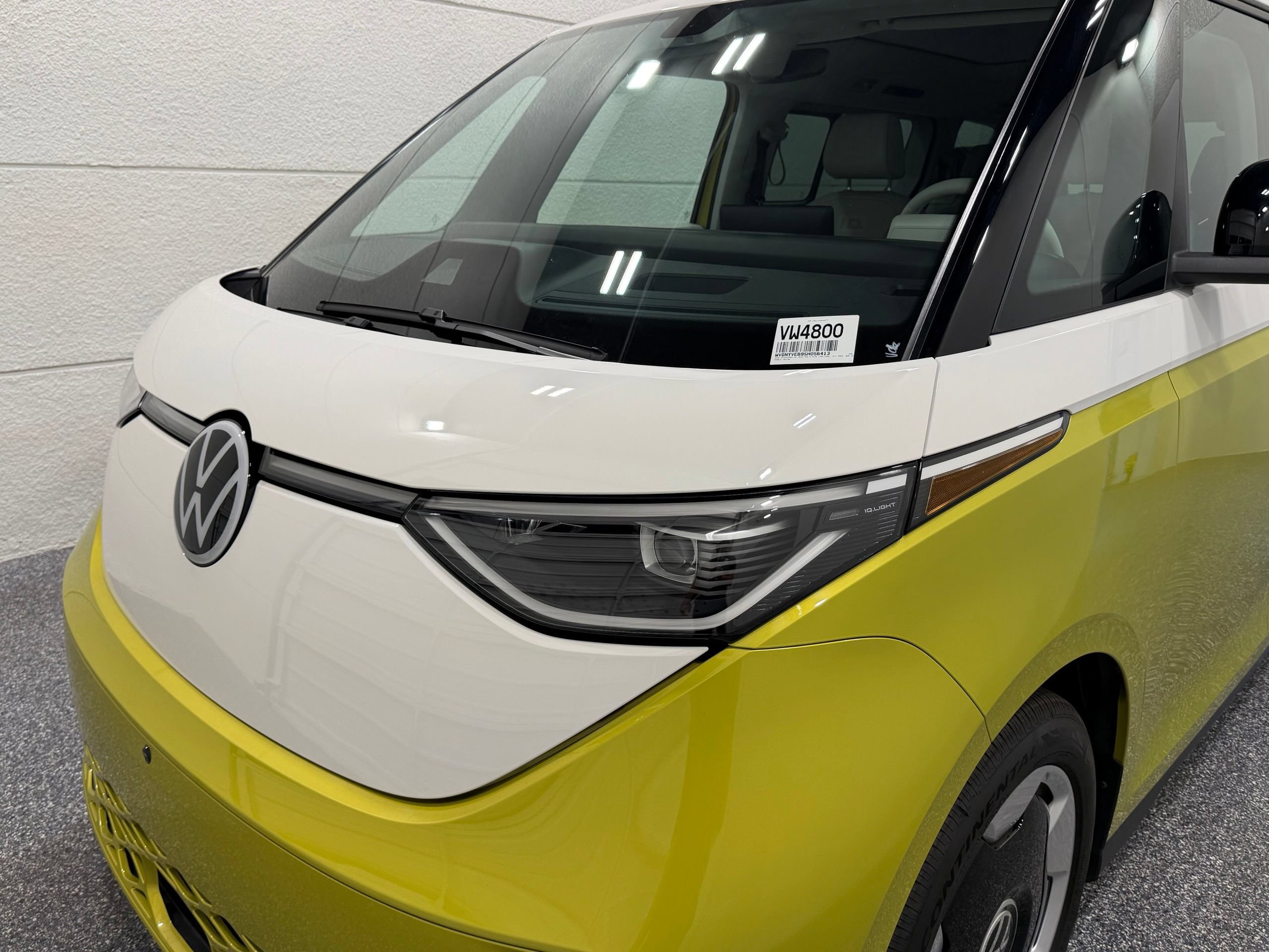 New 2025 Volkswagen ID. Buzz Pro S Plus AWD/4WD image 15